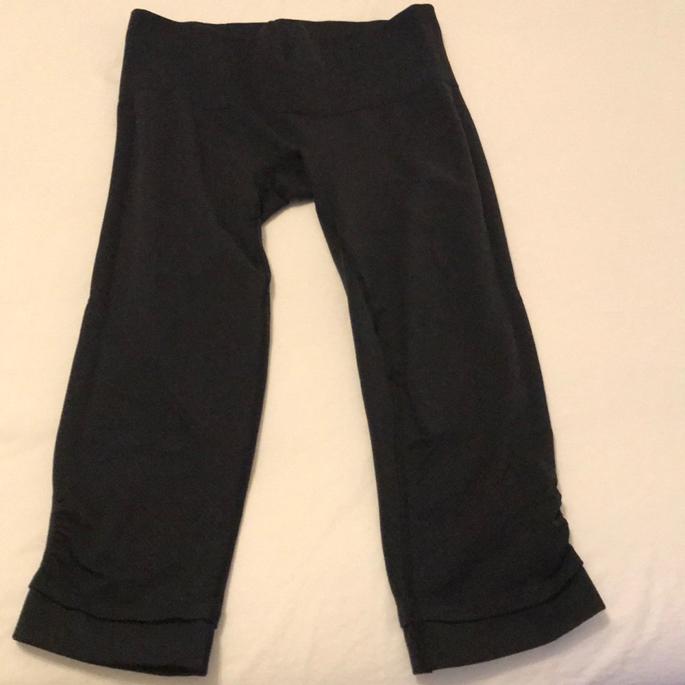 Lululemon cropped leggings